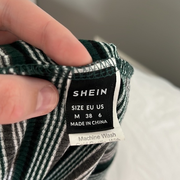 SHEIN shirt - Picture 4 of 4